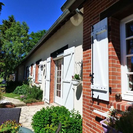 Chambres D'Hotes Les Muscaris Feins-en-Gatinais Экстерьер фото